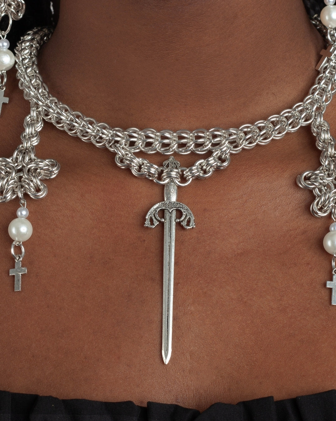 Collar espada