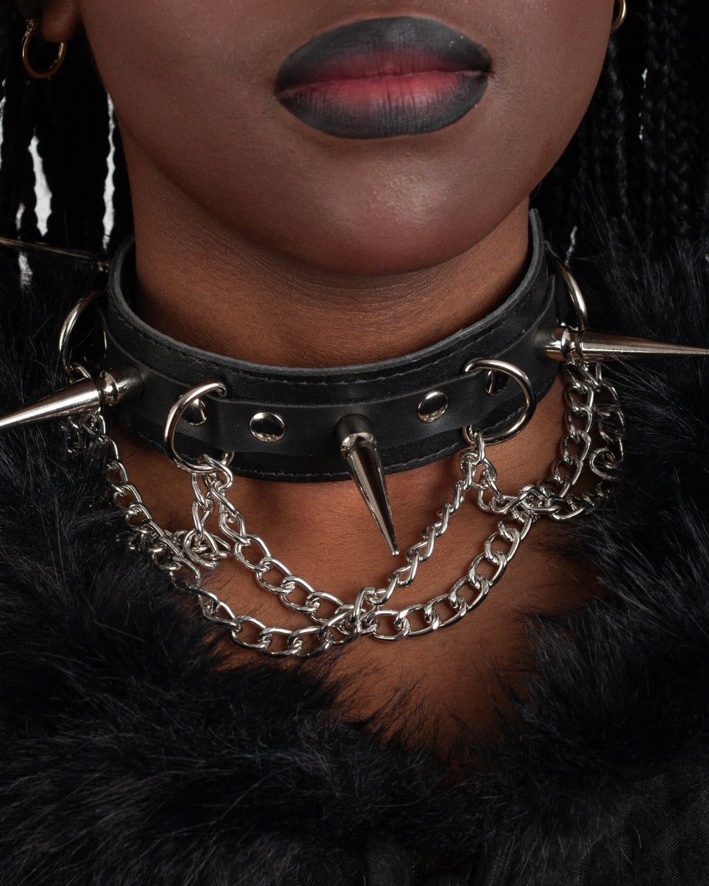 choker con cadenas y puas