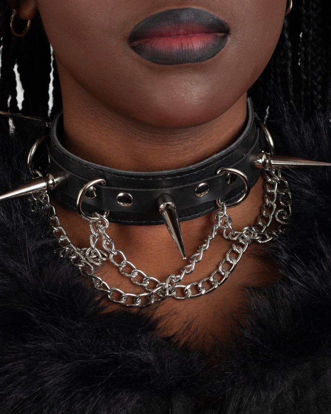 choker con cadenas y puas