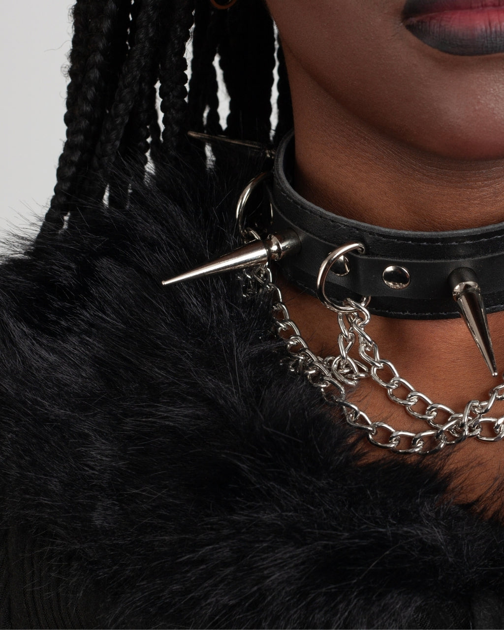 choker con cadenas y puas