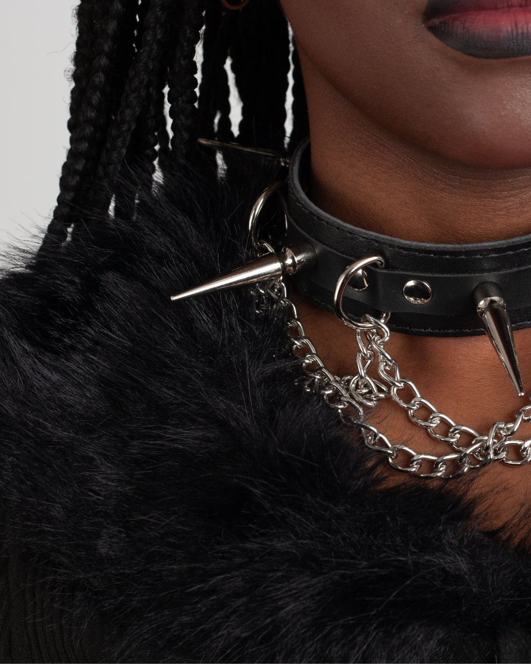 choker con cadenas y puas