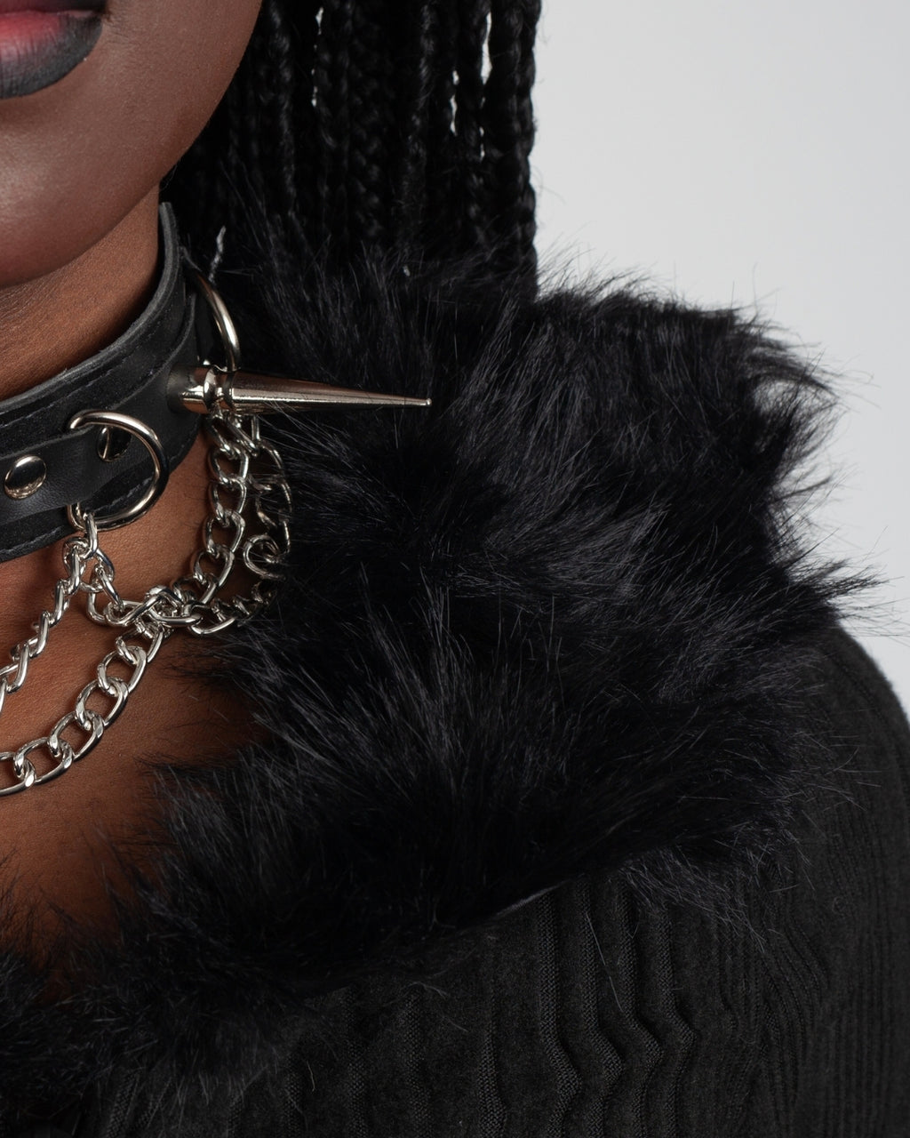 choker con cadenas y puas