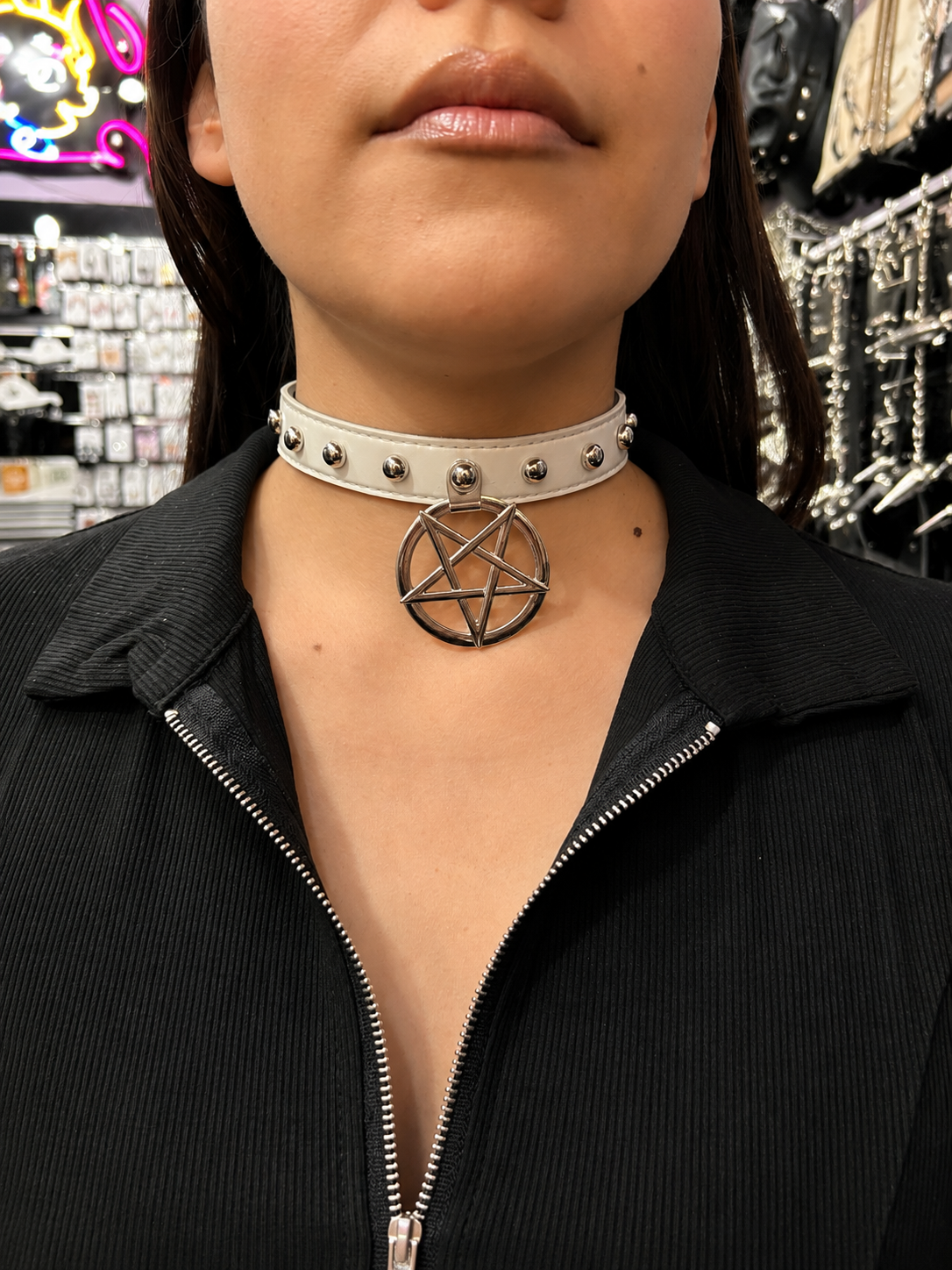 Choker pentagrama blanco - Charol