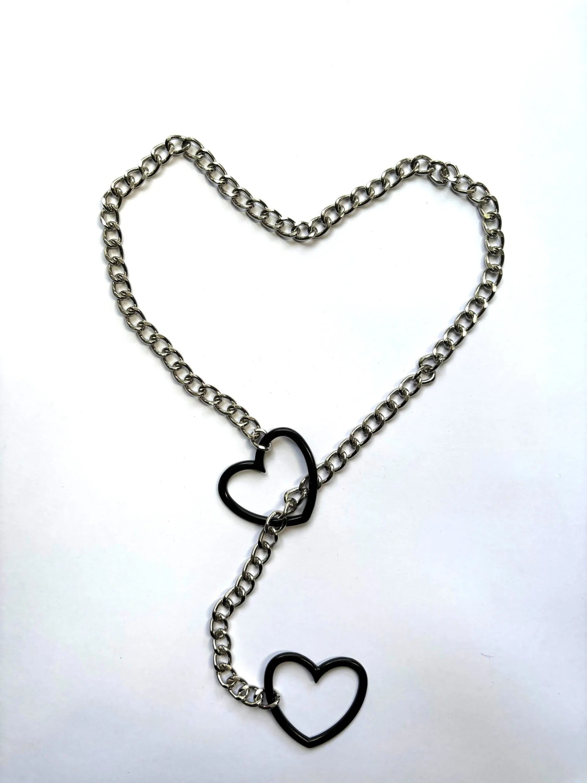Collar o choker de Cadena con extremos corazones